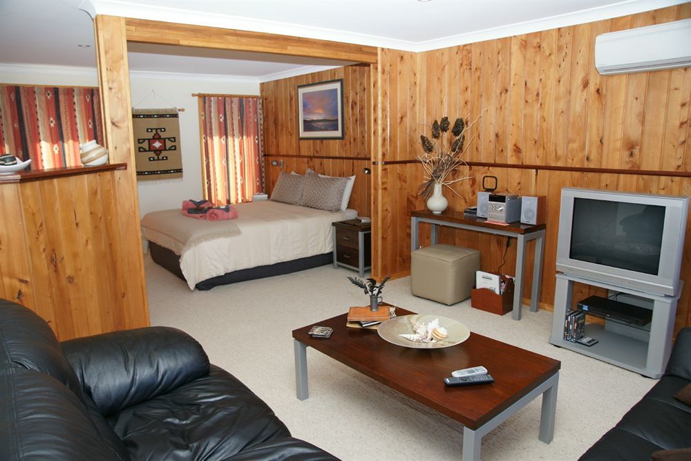 Bed In The Treetops B&B St. Helens Exterior photo